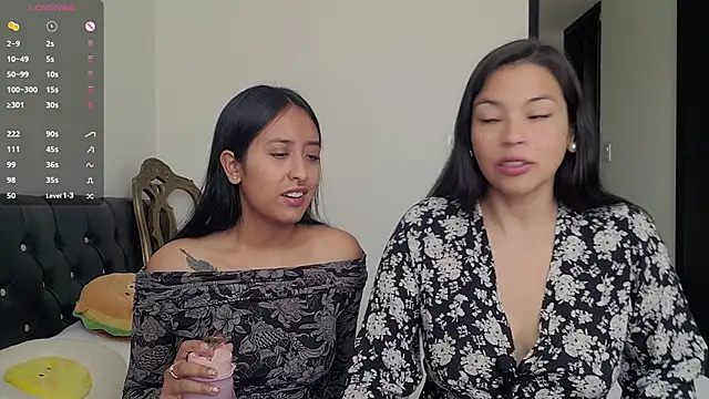 Snapshot of 2SummerLove1 chatting on January 26, 2025, 3:36 pm 2SummerLove1 online show from January 26, 2025, 3:36 pm