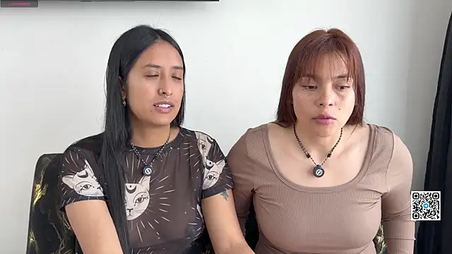 2SummerLove1 online show from May 11, 2026, 7:44 pm