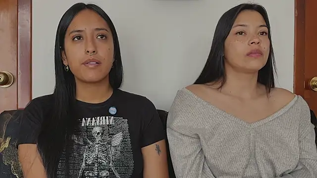 Snapshot of 2SummerLove1 chatting on November 12, 2025, 3:38 pm 2SummerLove1 online show from November 12, 2025, 3:38 pm