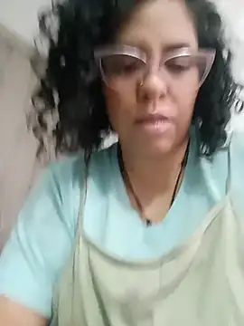 Snapshot of Anne_purple chatting on June 16, 2026, 2:39 pm Anne purple online show from June 16, 2026, 2:39 pm