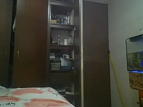 Snapshot of ncuello chatting on June 18, 2026, 2:32 am ncuello online show from June 18, 2026, 2:32 am