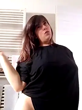 Snapshot of laragazzadisibinita chatting on October 28, 2025, 8:57 am laragazzadisibinita online show from October 28, 2025, 8:57 am