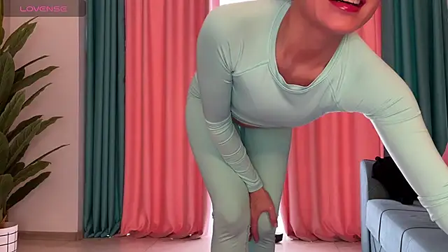 Snapshot of UrGoddessJenny chatting on March 6, 2026, 12:11 pm UrGoddessJenny online show from March 6, 2026, 12:11 pm