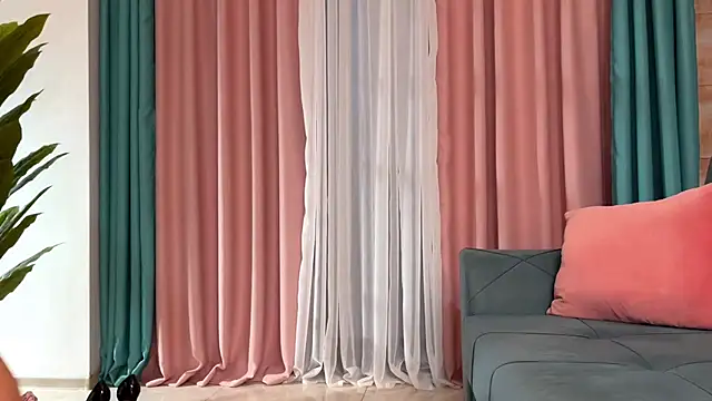 Snapshot of UrGoddessJenny chatting on November 9, 2025, 2:10 pm UrGoddessJenny online show from November 9, 2025, 2:10 pm