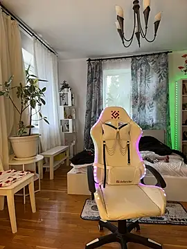 Snapshot of _AHHA_ chatting on October 17, 2025, 9:34 am AHHA online show from October 17, 2025, 9:34 am