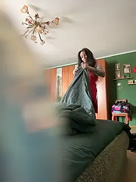 Snapshot of _AHHA_ chatting on October 23, 2025, 9:30 am AHHA online show from October 23, 2025, 9:30 am