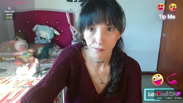 Sakura and yuki online show from September 19, 2025, 7:29 pm