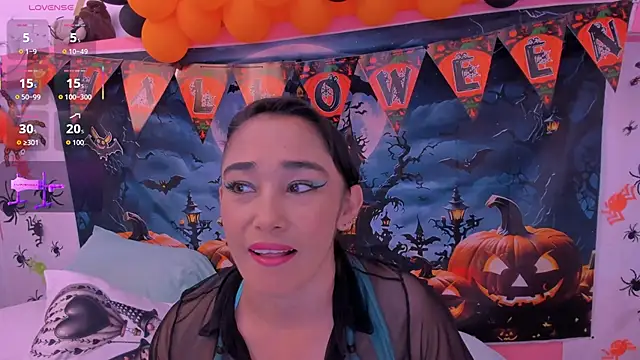 Snapshot of charlotte-11 chatting on October 20, 2025, 4:18 pm charlotte-11 online show from October 20, 2025, 4:18 pm