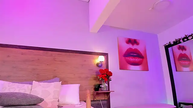 EmmaBakeer online show from November 16, 2025, 1:38 pm