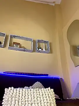 Snapshot of Sweetie_Arianna chatting on October 16, 2025, 4:43 am Sweetie Arianna online show from October 16, 2025, 4:43 am