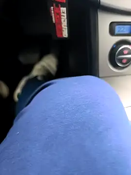 Snapshot of Yolinga205 chatting on November 24, 2025, 8:03 am Yolinga205 online show from November 24, 2025, 8:03 am