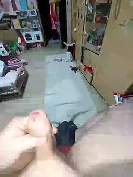 Snapshot of Yolinga205 chatting on January 21, 2025, 7:58 am Yolinga205 online show from January 21, 2025, 7:58 am