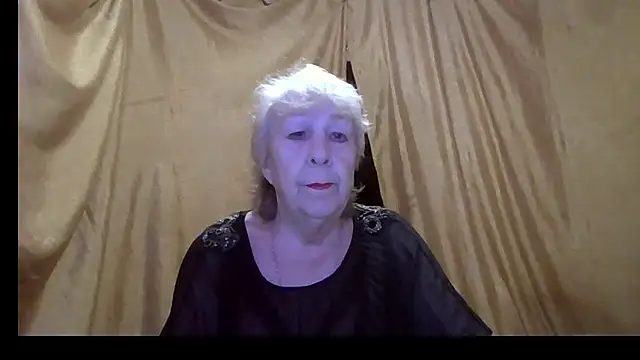  Estelitta 5 online show from February 12, 2026, 7:13 pm