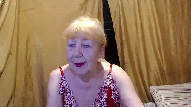 Snapshot of _Estelitta_5 chatting on November 3, 2025, 11:14 am Estelitta 5 online show from November 3, 2025, 11:14 am
