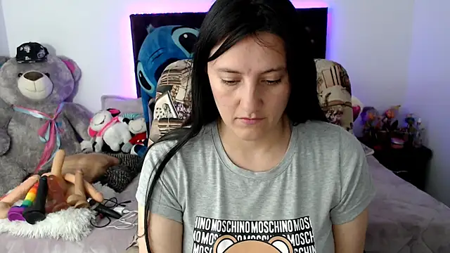 Lorenahot 06 online show from December 20, 2025, 11:18 pm