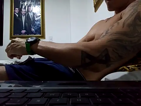 Snapshot of Skater29xx2 chatting on February 24, 2026, 3:35 pm Skater29xx2 online show from February 24, 2026, 3:35 pm