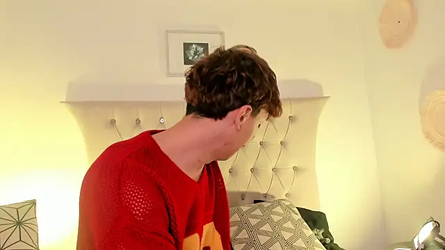 Snapshot of Tomy_Rox chatting on November 25, 2025, 4:35 am Tomy Rox online show from November 25, 2025, 4:35 am