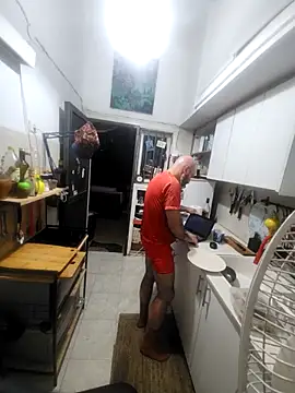 CTPuIITu3 online show from October 8, 2025, 7:14 pm