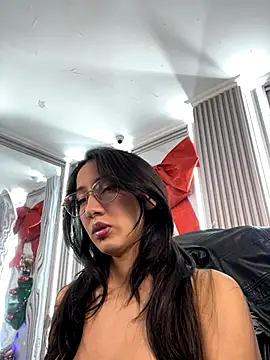 Snapshot of AnyaFloyd69 chatting on December 4, 2025, 8:30 pm AnyaFloyd69 online show from December 4, 2025, 8:30 pm