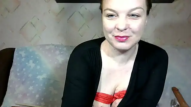 Snapshot of DarkIlona chatting on March 13, 2026, 6:29 am DarkIlona online show from March 13, 2026, 6:29 am