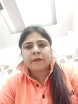 Husnpari20 online show from February 3, 2025, 2:24 pm