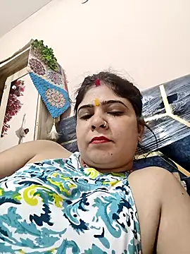 Snapshot of Husnpari20 chatting on May 12, 2026, 4:53 am Husnpari20 online show from May 12, 2026, 4:53 am