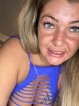 GabyHofstede online show from October 19, 2025, 9:17 pm