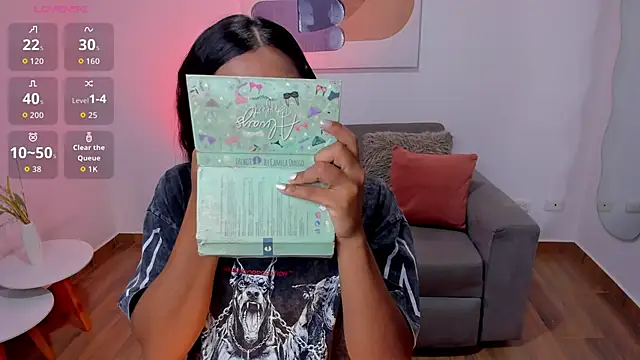 amandaconner online show from May 7, 2026, 2:49 am