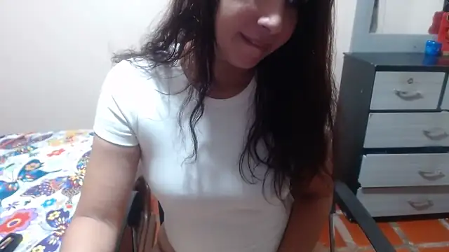 Ainhoa-hot online show from May 5, 2026, 3:20 am