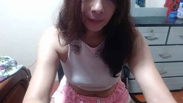 Ainhoa-hot online show from May 9, 2026, 3:32 am