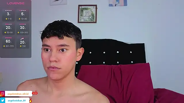 Snapshot of Angel_esteban_fx chatting on November 8, 2025, 11:25 am Angel esteban fx online show from November 8, 2025, 11:25 am