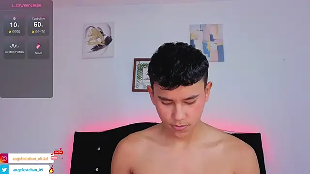 Snapshot of Angel_esteban_fx chatting on November 4, 2025, 11:47 am Angel esteban fx online show from November 4, 2025, 11:47 am