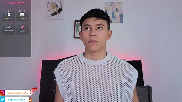 Snapshot of Angel_esteban_fx chatting on November 10, 2025, 11:37 am Angel esteban fx online show from November 10, 2025, 11:37 am