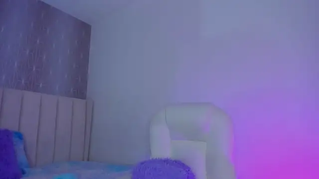 MiissCharlotte online show from November 20, 2025, 3:40 am