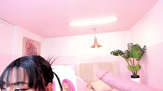 Snapshot of Red_lady chatting on January 31, 2025, 3:52 am Red lady online show from January 31, 2025, 3:52 am