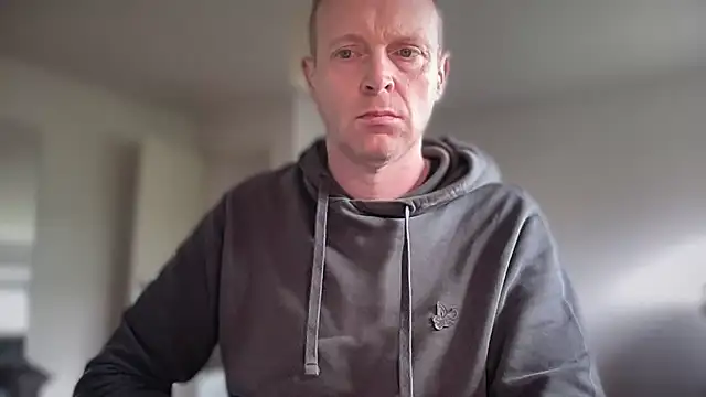 boegieboy1976 online show from May 20, 2026, 8:11 am