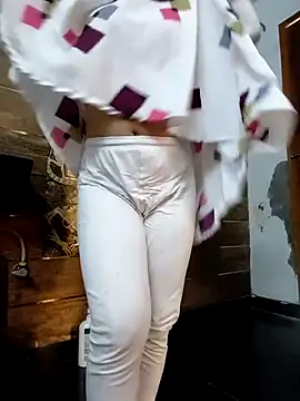 Snapshot of Anamika_24 chatting on October 25, 2025, 3:28 am Anamika 24 online show from October 25, 2025, 3:28 am