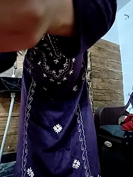 Snapshot of Anamika_24 chatting on November 8, 2025, 4:38 am Anamika 24 online show from November 8, 2025, 4:38 am