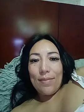 Laura martin  online show from May 10, 2026, 8:07 am