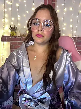 Juanelopez1 online show from May 10, 2026, 10:22 pm