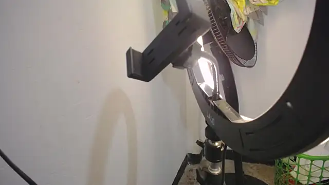 Stepmom slut 50 online show from January 23, 2025, 10:33 pm