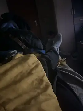 Snapshot of FreshWonder0 chatting on December 14, 2025, 9:20 pm FreshWonder0 online show from December 14, 2025, 9:20 pm