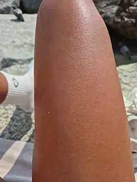 Snapshot of SexyErola27 chatting on October 16, 2025, 10:23 am SexyErola27 online show from October 16, 2025, 10:23 am