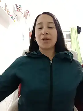 Snapshot of emilypoppy3 chatting on August 7, 2026, 7:20 pm emilypoppy3 online show from August 7, 2026, 7:20 pm