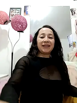 Snapshot of emilypoppy3 chatting on November 20, 2025, 2:12 am emilypoppy3 online show from November 20, 2025, 2:12 am