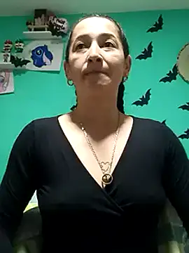 Snapshot of emilypoppy3 chatting on February 13, 2025, 1:48 pm emilypoppy3 online show from February 13, 2025, 1:48 pm