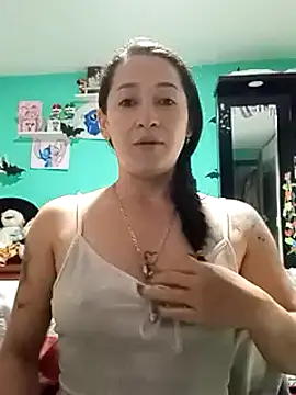 Snapshot of emilypoppy3 chatting on March 14, 2025, 12:32 am emilypoppy3 online show from March 14, 2025, 12:32 am