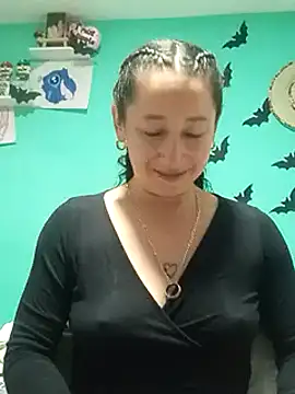 Snapshot of emilypoppy3 chatting on February 13, 2025, 8:03 pm emilypoppy3 online show from February 13, 2025, 8:03 pm