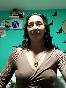 Snapshot of emilypoppy3 chatting on February 14, 2025, 7:54 pm emilypoppy3 online show from February 14, 2025, 7:54 pm