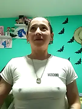Snapshot of emilypoppy3 chatting on February 27, 2025, 2:25 am emilypoppy3 online show from February 27, 2025, 2:25 am
